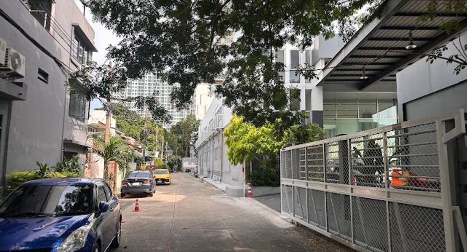 For sale land in Sathon, Bangkok