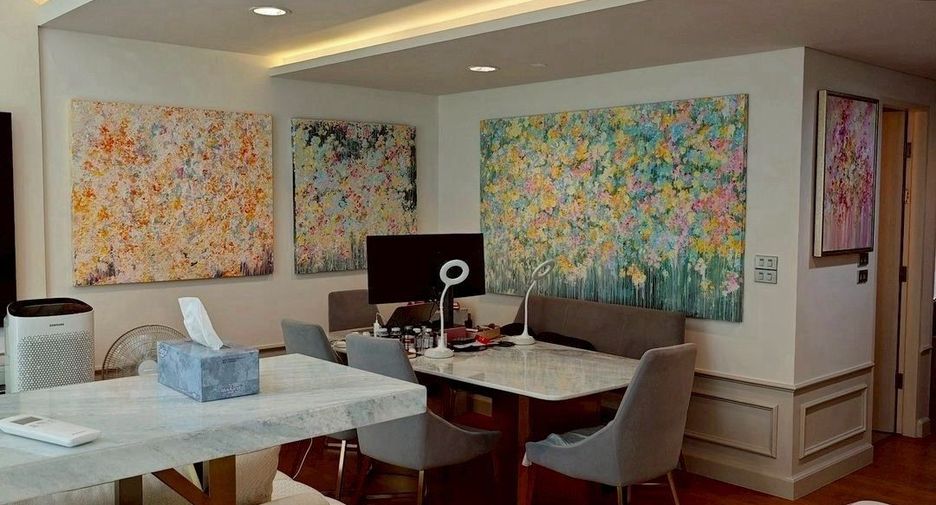 For sale 3 bedrooms condo in Khlong Toei, Bangkok