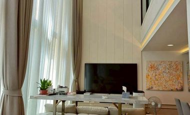 For sale 3 bedrooms condo in Khlong Toei, Bangkok