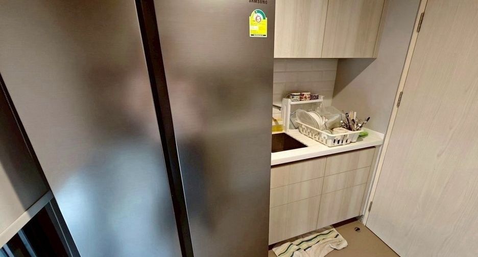 For sale 3 bedrooms condo in Khlong Toei, Bangkok