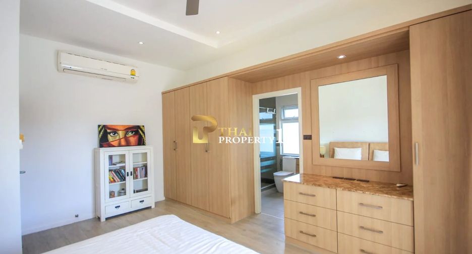 For sale 3 bedrooms villa in Hua Hin, Prachuap Khiri Khan