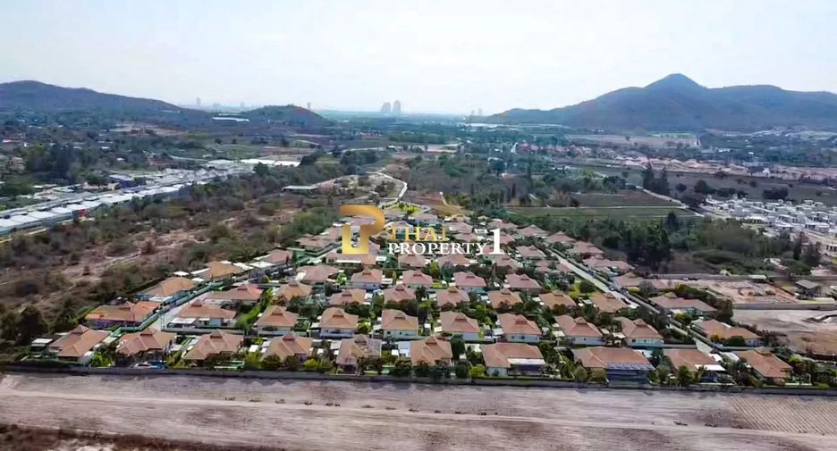 For sale 3 bedrooms villa in Hua Hin, Prachuap Khiri Khan