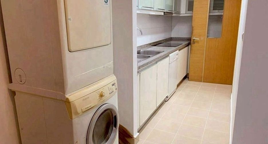 Wohnung zur Miete mit 3 Zimmer in Khlong Toei, Bangkok