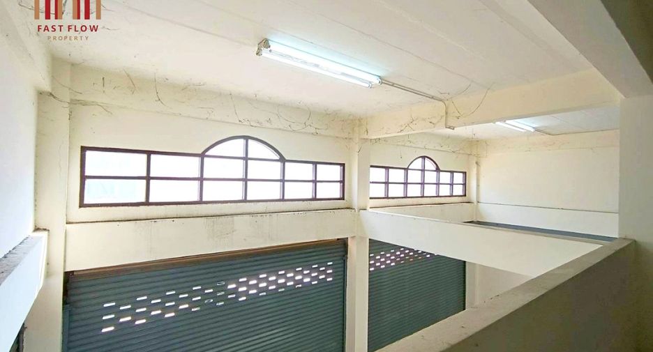 For sale retail Space in Mueang Pathum Thani, Pathum Thani