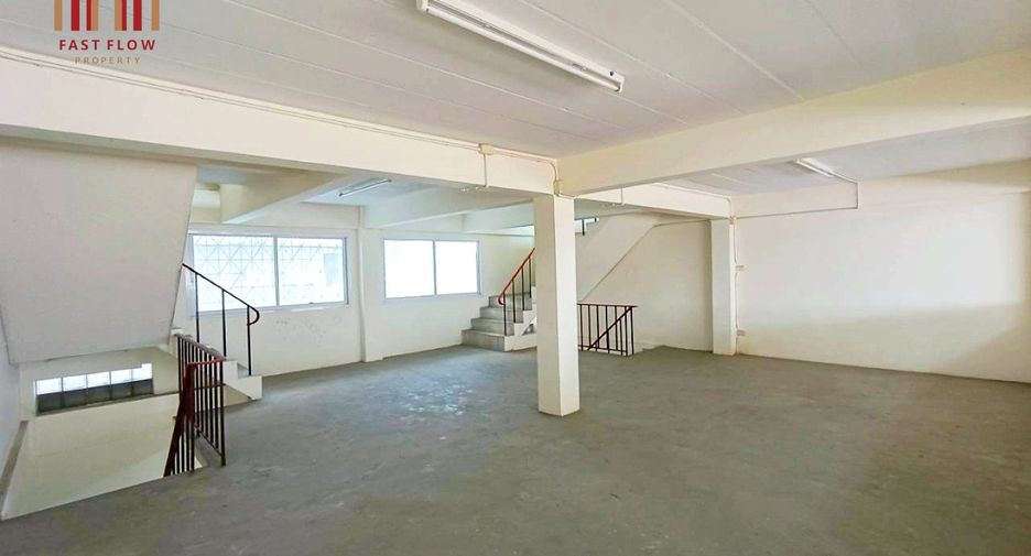 For sale retail Space in Mueang Pathum Thani, Pathum Thani