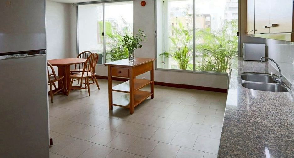 Condo en alquiler de 3 habitaciones en Sathon, Bangkok