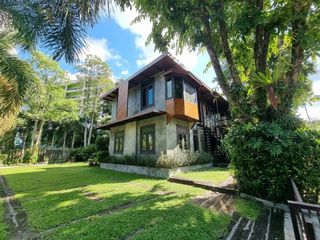 Haus zur Miete mit 5 Zimmer in Mueang Chiang Mai, Chiang Mai