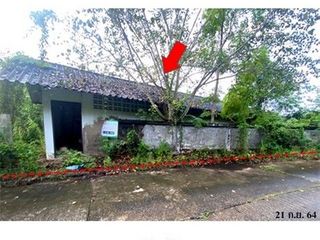 Almacén en venta de 1 habitaciones en Chae Hom, Lampang