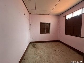 Almacén en venta de 1 habitaciones en Chae Hom, Lampang