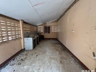 Almacén en venta de 1 habitaciones en Chae Hom, Lampang