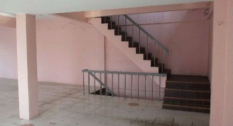 For sale 1 bed retail Space in Chae Hom, Lampang