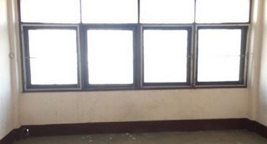 For sale 1 bed retail Space in Chae Hom, Lampang