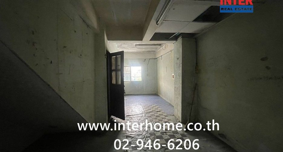 For sale 3 bedrooms retail Space in Thung Khru, Bangkok