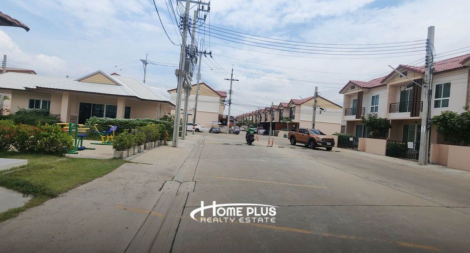 For sale 2 bedrooms townhouse in Phra Samut Chedi, Samut Prakan