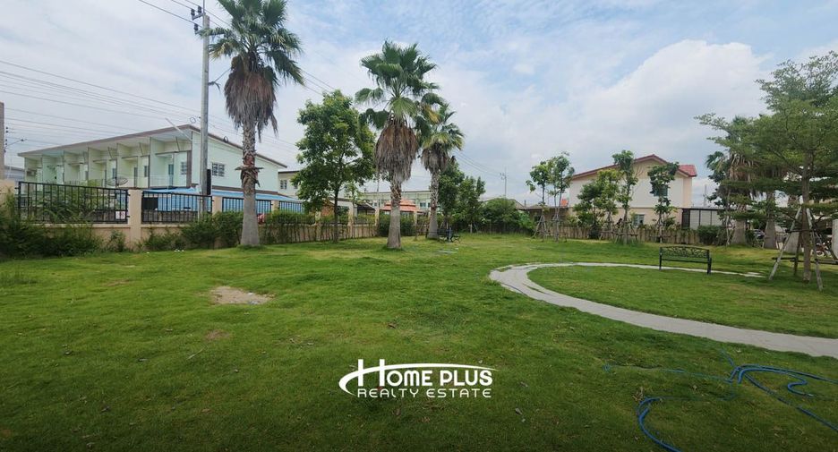 For sale 2 bedrooms townhouse in Phra Samut Chedi, Samut Prakan