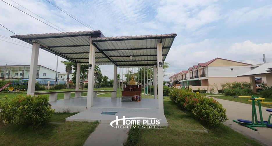 For sale 2 bedrooms townhouse in Phra Samut Chedi, Samut Prakan