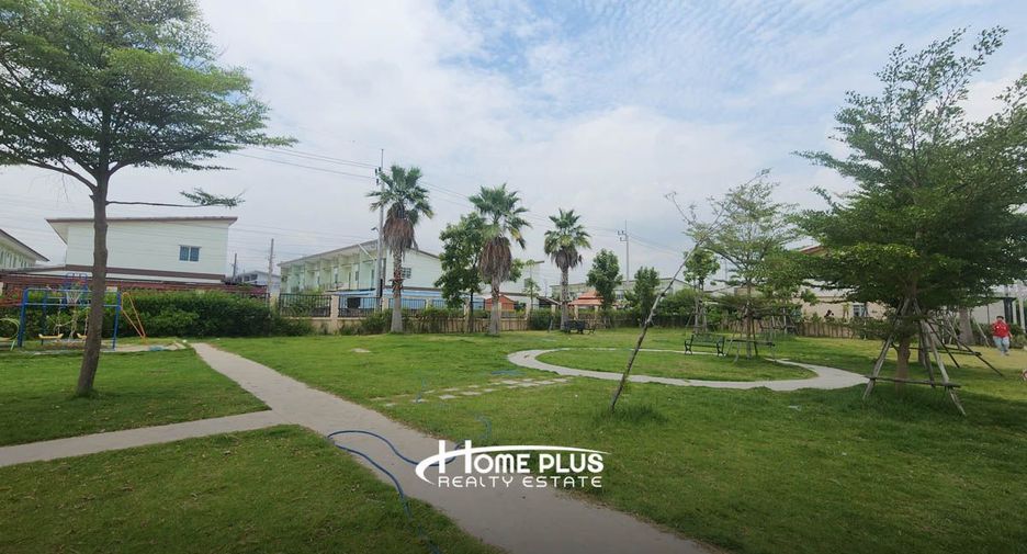 For sale 2 bedrooms townhouse in Phra Samut Chedi, Samut Prakan