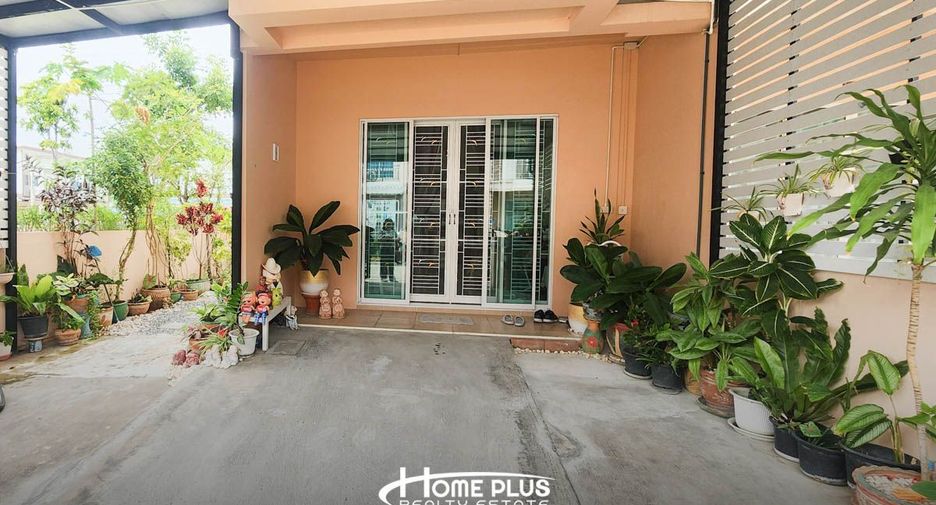 For sale 2 bedrooms townhouse in Phra Samut Chedi, Samut Prakan