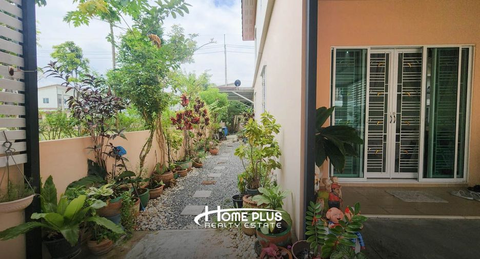 For sale 2 bedrooms townhouse in Phra Samut Chedi, Samut Prakan