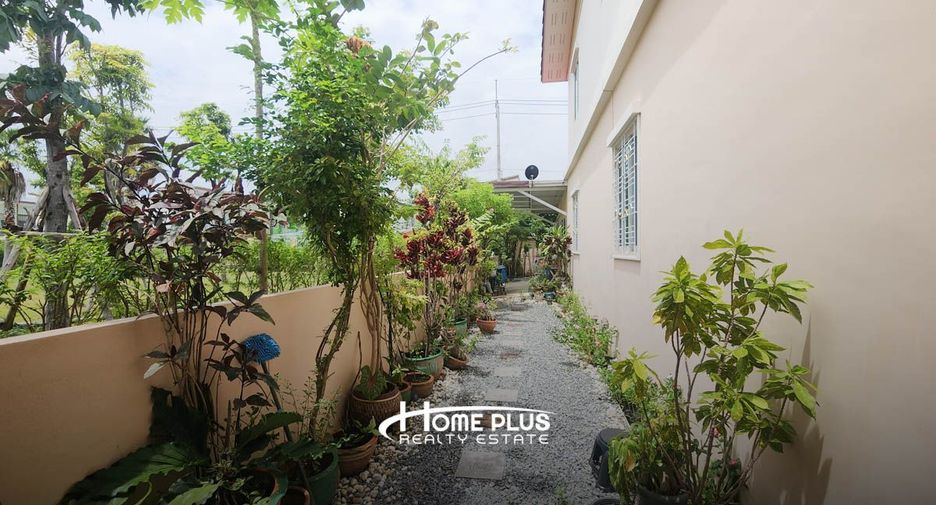 For sale 2 bedrooms townhouse in Phra Samut Chedi, Samut Prakan