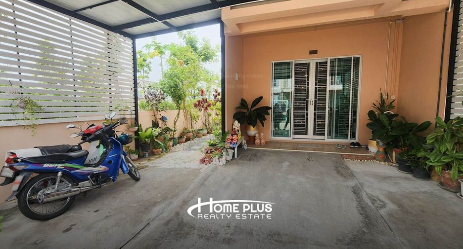 For sale 2 bedrooms townhouse in Phra Samut Chedi, Samut Prakan