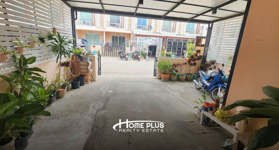 For sale 2 bedrooms townhouse in Phra Samut Chedi, Samut Prakan