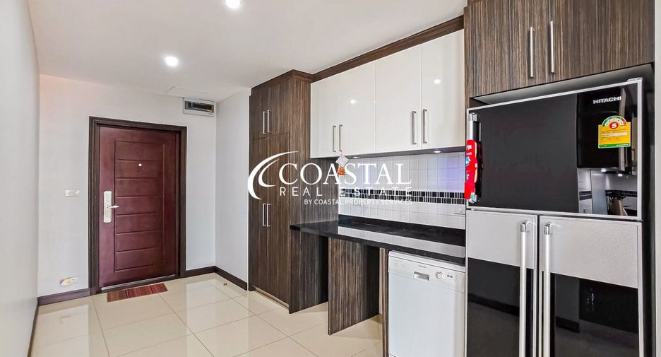For rent 2 bedrooms condo in Pratumnak, Pattaya