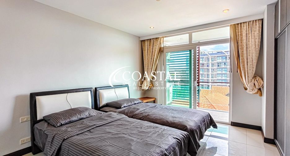 For rent 2 bedrooms condo in Pratumnak, Pattaya