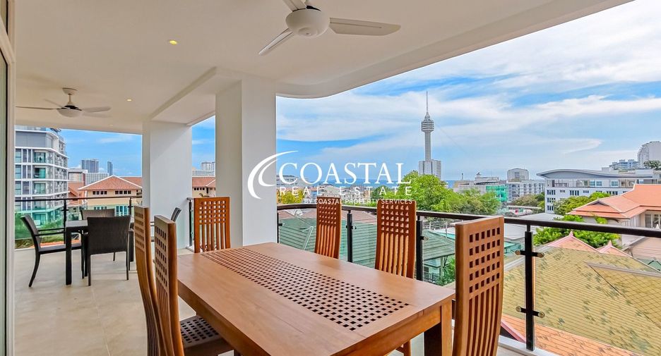 For rent 2 bedrooms condo in Pratumnak, Pattaya