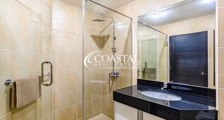 For rent 2 bedrooms condo in Pratumnak, Pattaya