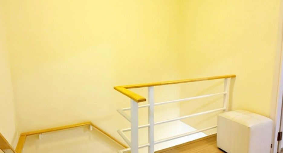 Продажа 4 спальни таунхаус в Bang Sao Thong, Самутпракан