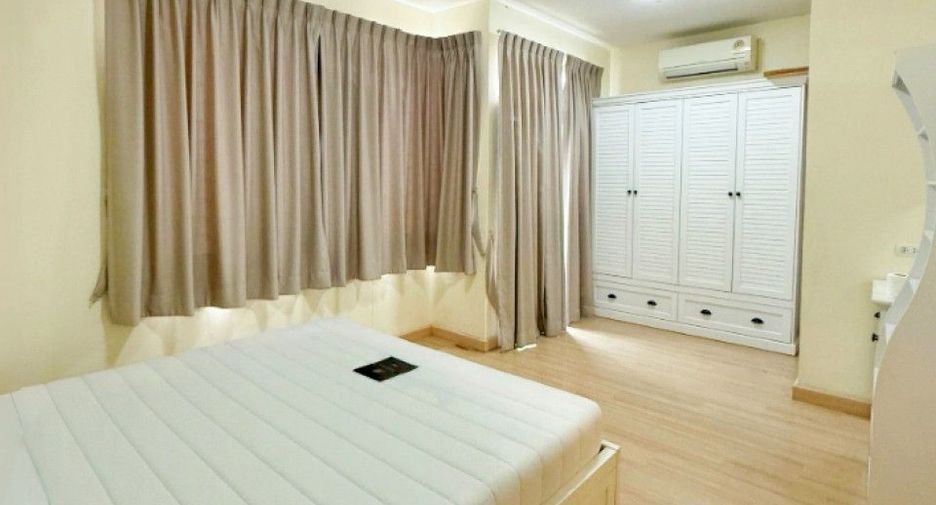 Продажа 4 спальни таунхаус в Bang Sao Thong, Самутпракан
