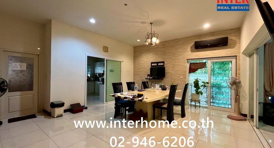 For sale 4 bedrooms house in Thanyaburi, Pathum Thani