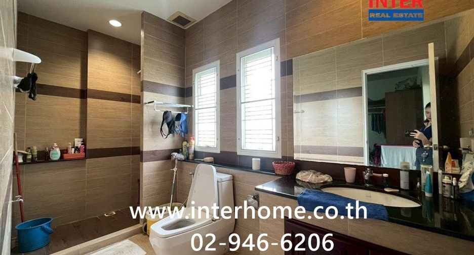 For sale 4 bedrooms house in Thanyaburi, Pathum Thani