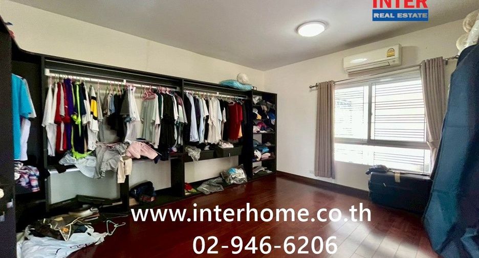 For sale 4 bedrooms house in Thanyaburi, Pathum Thani