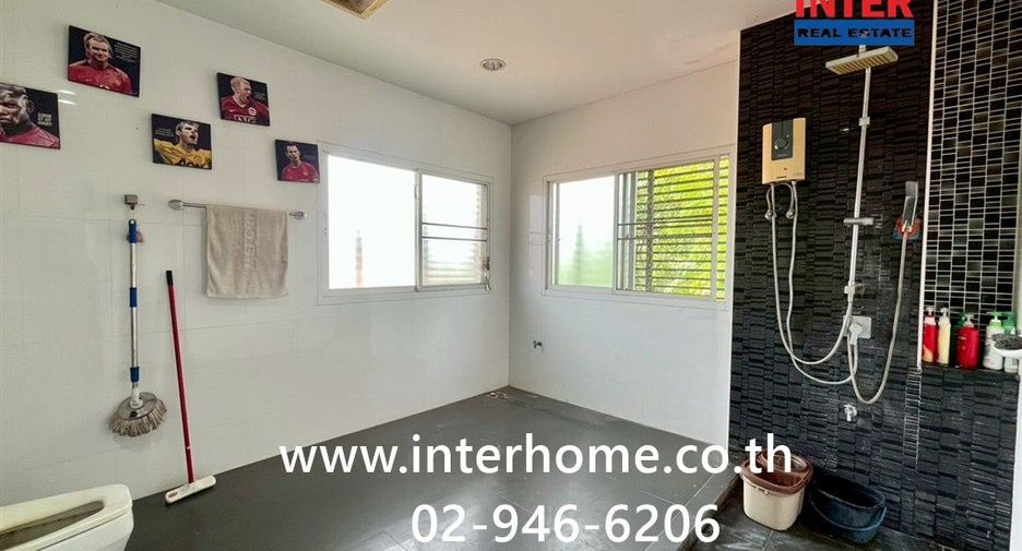For sale 4 bedrooms house in Thanyaburi, Pathum Thani