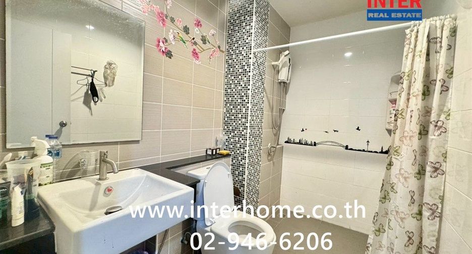 For sale 3 bedrooms townhouse in Bang Khae, Bangkok