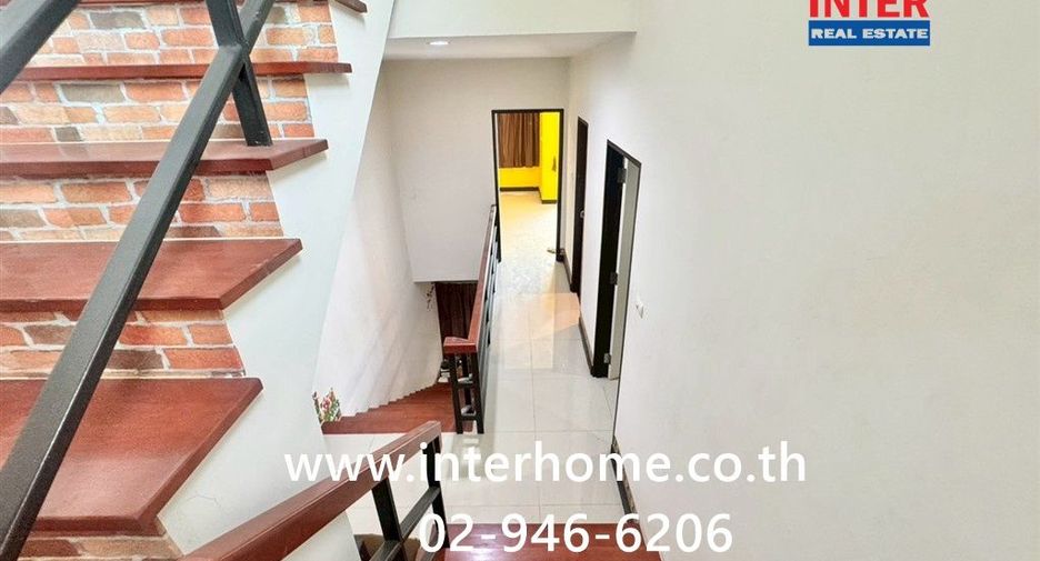 For sale 3 bedrooms townhouse in Bang Khae, Bangkok