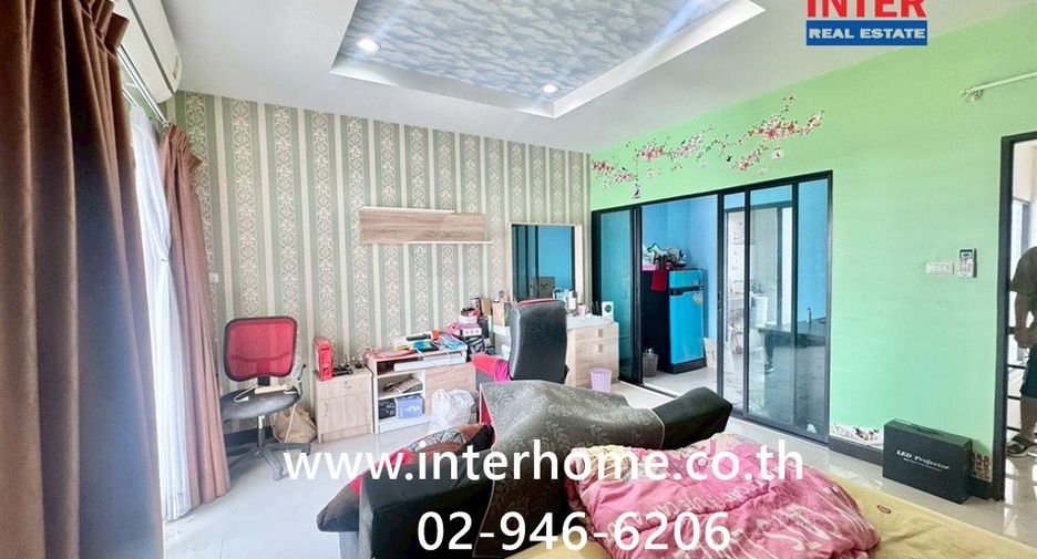 For sale 3 bedrooms townhouse in Bang Khae, Bangkok