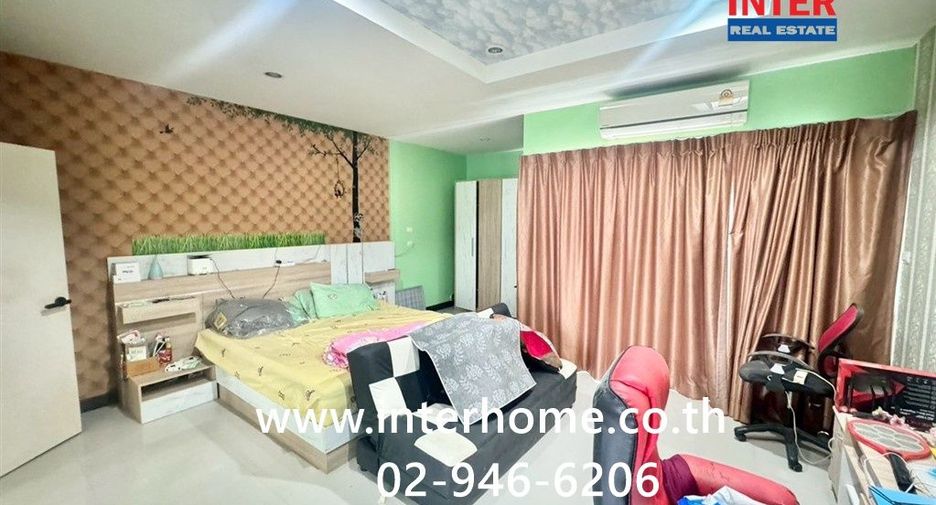 For sale 3 bedrooms townhouse in Bang Khae, Bangkok