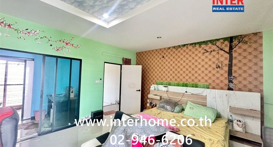 For sale 3 bedrooms townhouse in Bang Khae, Bangkok
