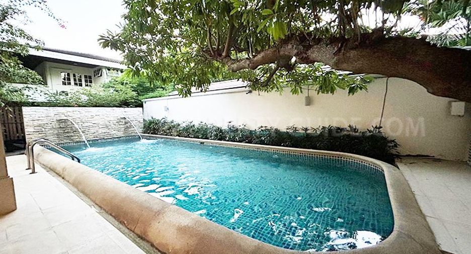 For rent 4 bedrooms house in Suan Luang, Bangkok