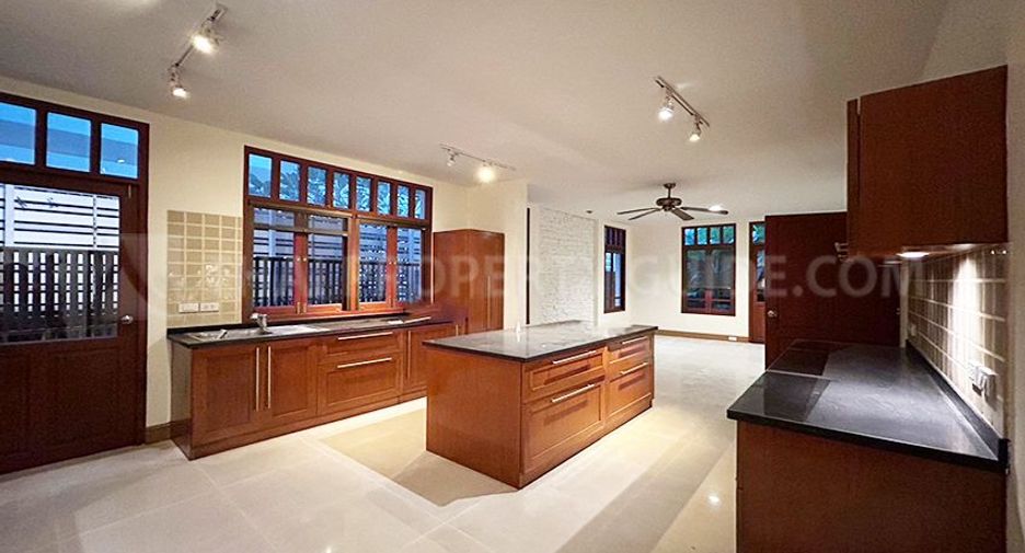 For rent 4 bedrooms house in Suan Luang, Bangkok