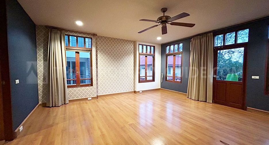 For rent 4 bedrooms house in Suan Luang, Bangkok