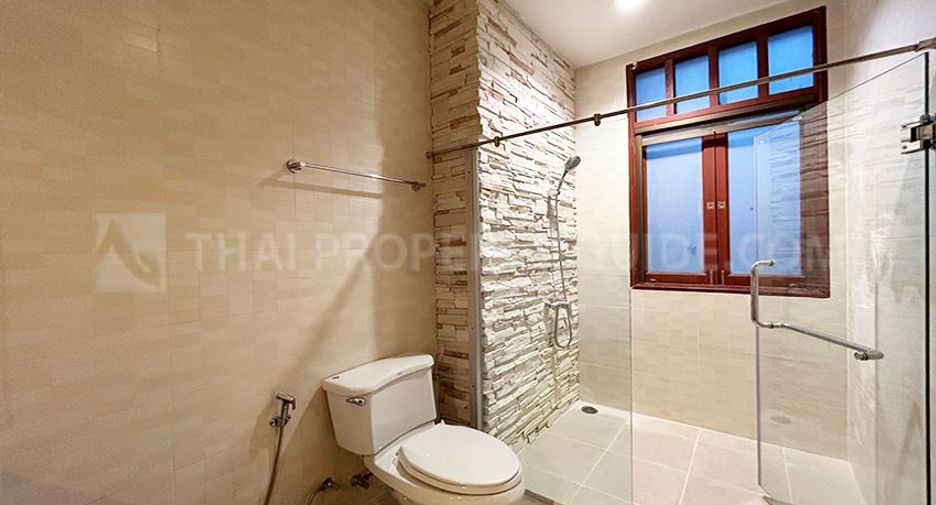 For rent 4 bedrooms house in Suan Luang, Bangkok