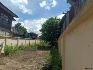 出售 1 卧室 商业空间 在 Sawankhalok, Sukhothai