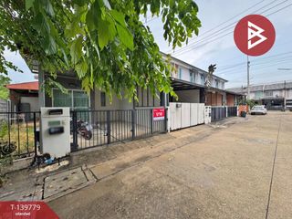 Casa adosada en venta de 3 habitaciones en Khlong Luang, Pathum Thani