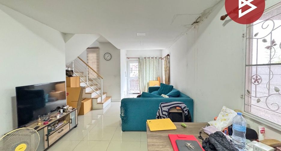 For sale 3 bedrooms townhouse in Khlong Luang, Pathum Thani