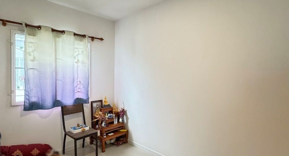 For sale 3 bedrooms townhouse in Khlong Luang, Pathum Thani