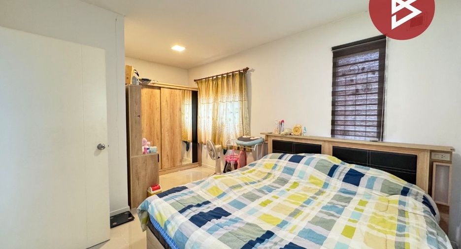 For sale 3 bedrooms townhouse in Khlong Luang, Pathum Thani